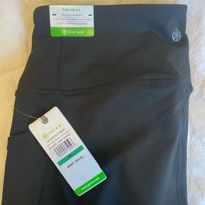 NWT Gaiam The Om Fit Black Leggings